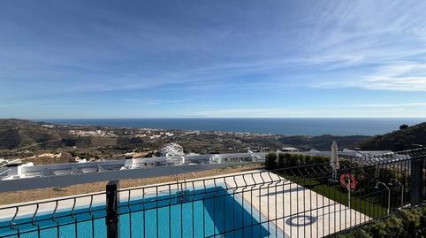 17704571476987083b3759e