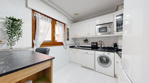 1770475989698751d569f43