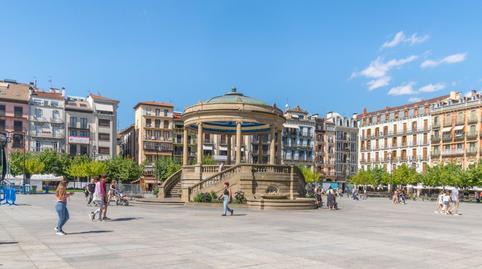 1770476917698755755b861